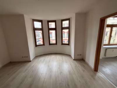 Refurbished and vacant one-room period-building apartment in Zwickau, 08058 Zwickau, apartment